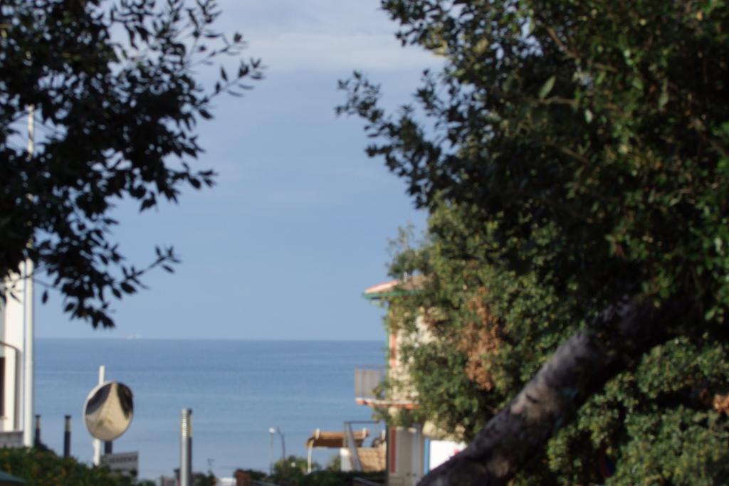 La Zattera Camere San Vincenzo Esterno foto